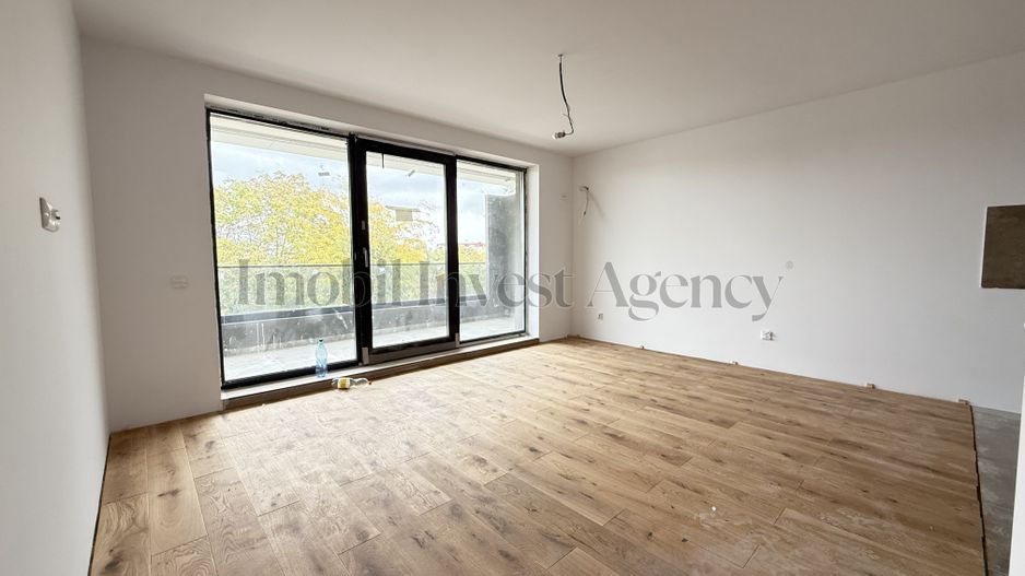 Apartament 3 camere de vanzare Pipera in bloc cu vedere la lac - Poză 9