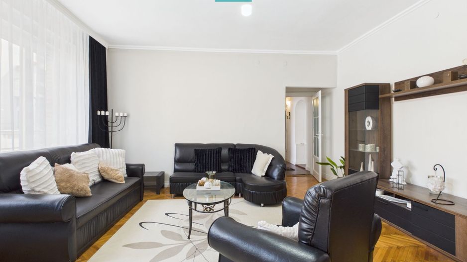 Apartament spațios în clădire ultracentrală - Poză 6