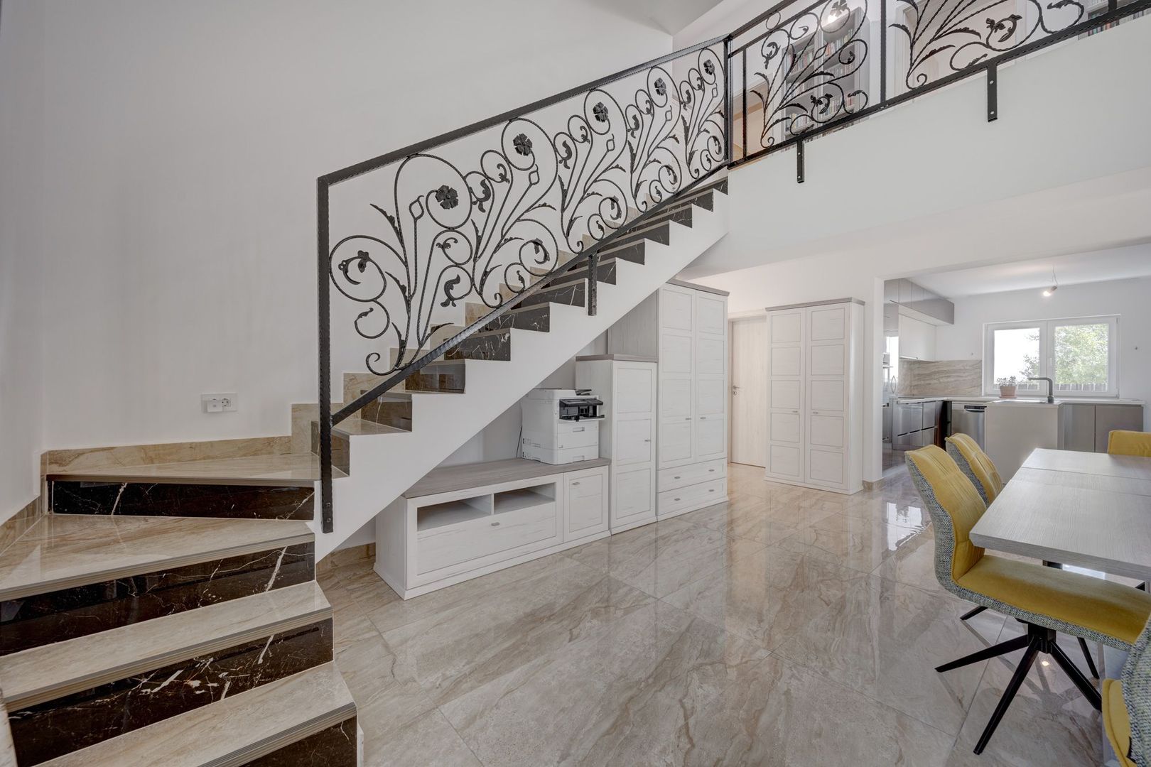 Casa cu Mesteceni!  Complex Lalelelor Domnești - Poză 36