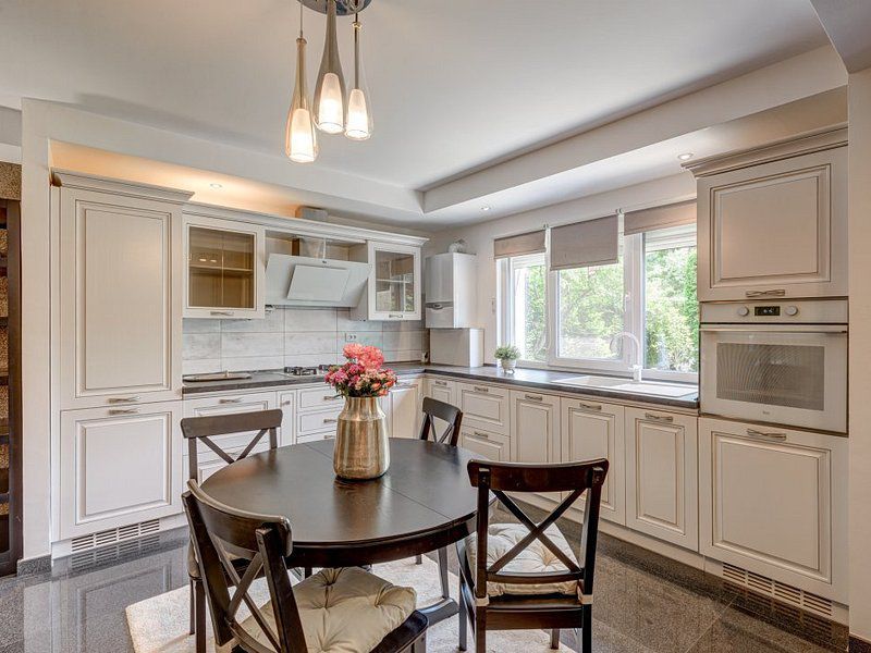 Vila 3 camere in Cosmopolis, mobilata si utilata - Poză 15