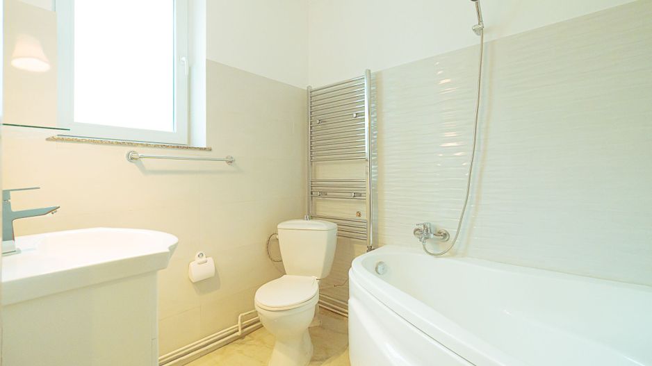 Ultracentral, apartament in casa, pretabil locuit si/sau birouri, pet friendly. - Poză 8