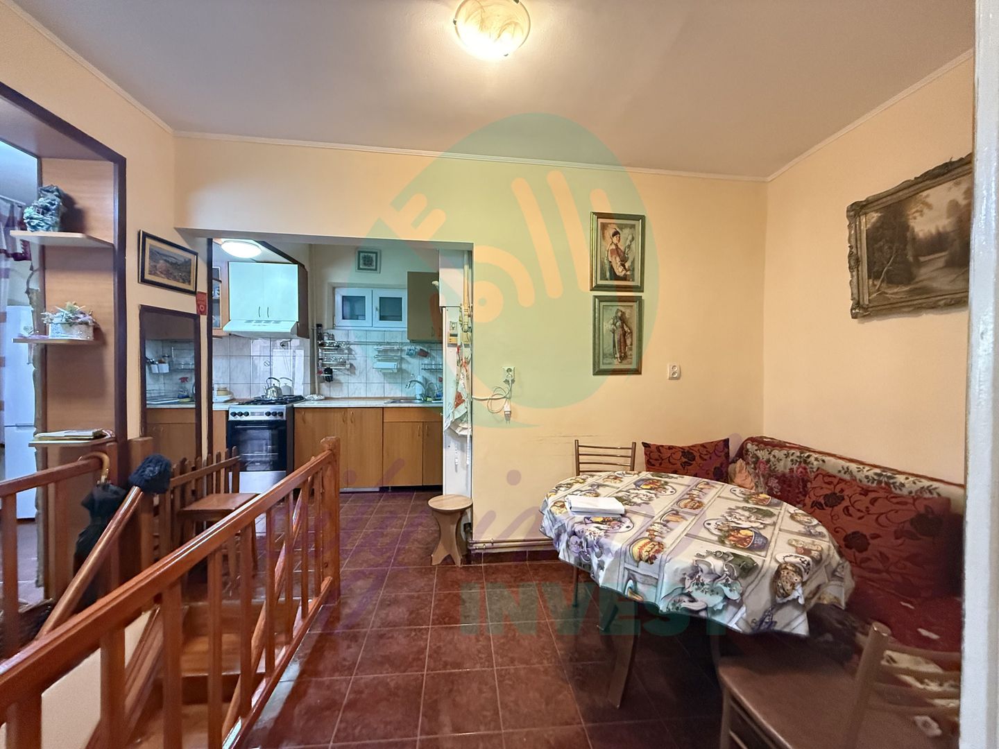 Casuta "bunicii" la 2 pasi de Calea Calarasilor - Poză 13