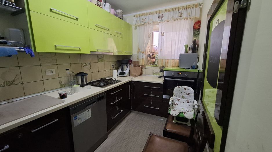 Apartament modern 2 camere, 52 mp + 5 mp balcon, et. 4/10 – Adama 2009 - Poză 10