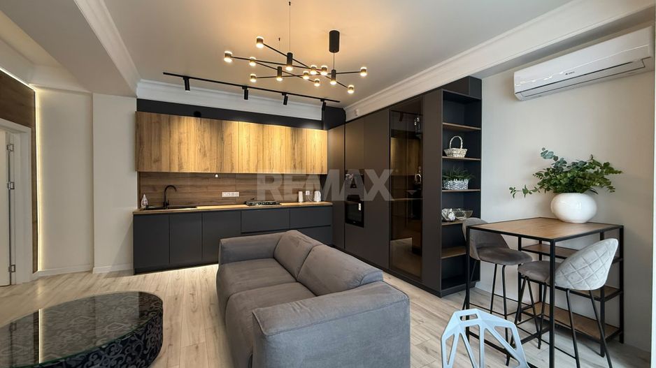 Apartament cu 2 dormitoare si living chiar in centrul Chișinăului - Poză 11