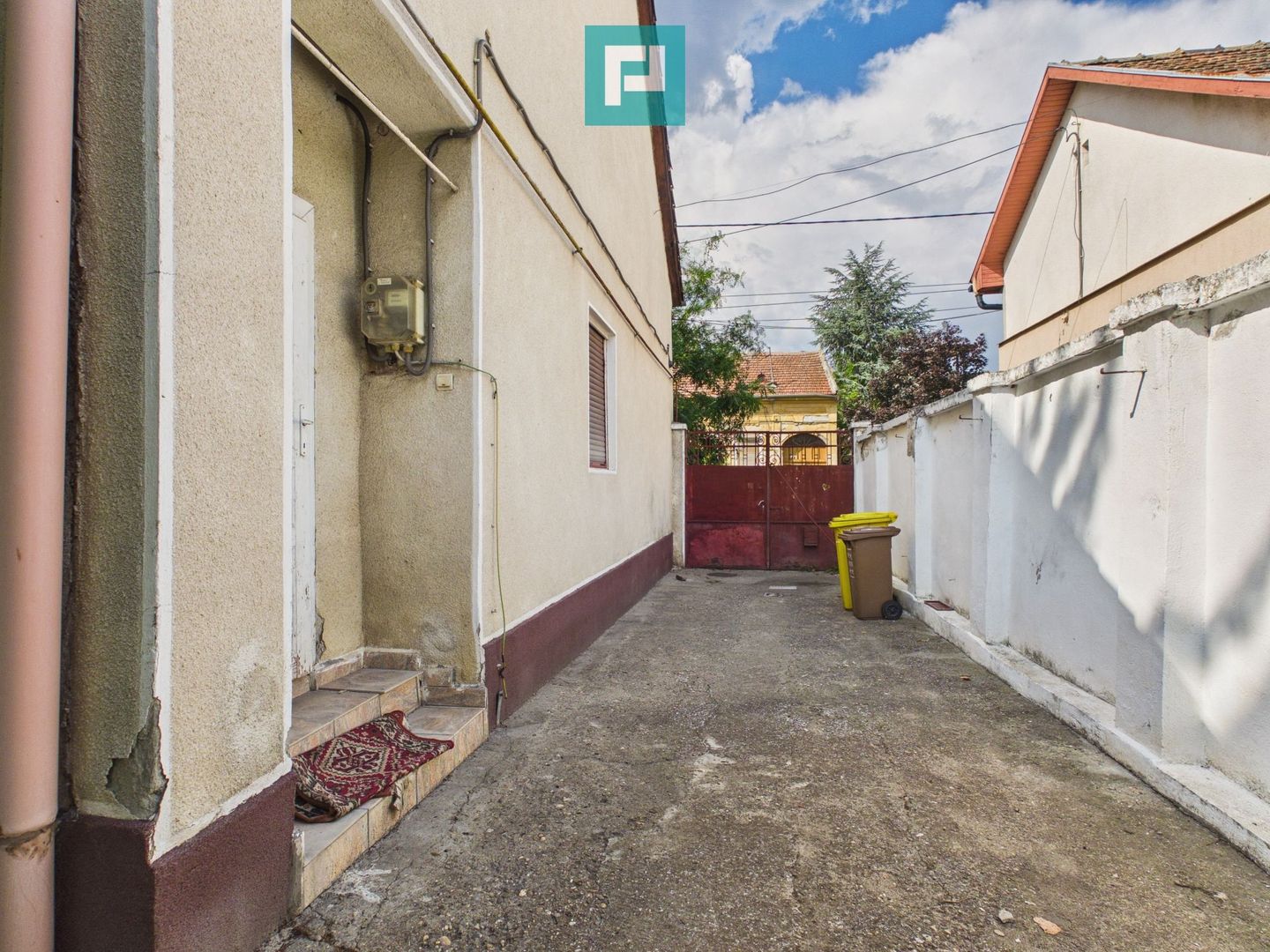 Casă cu 3 camere și teren de 450 mp în Pârneava - Poză 3
