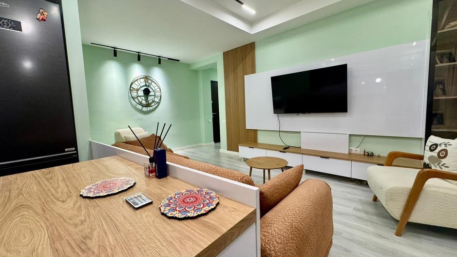 COSMOPOLIS - Apartament cu 3 camere si gradina, mobilat si utilat. - Poză 3