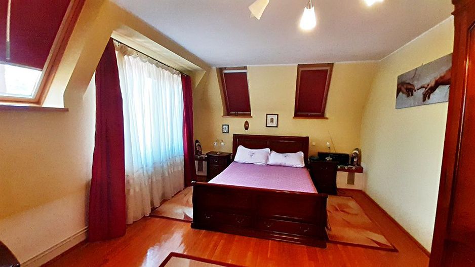 Vanzare casa saseasca renovata total, la 7 Km de Brasov - Poză 8