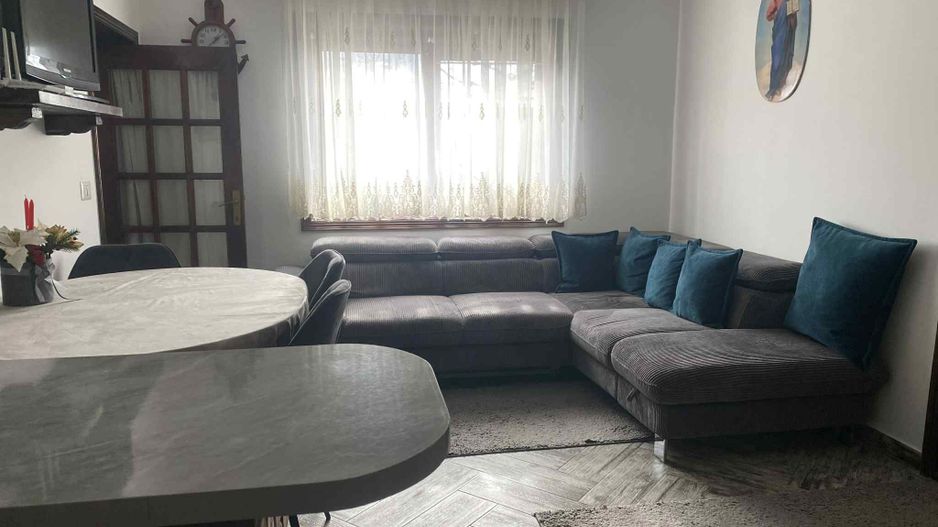 Casă de vânzare în comuna Costache Negri - Poză 1