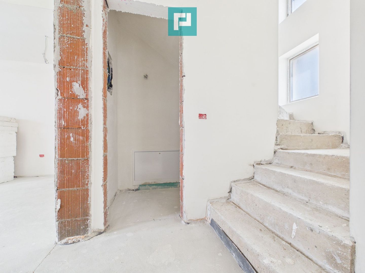 Duplex spațios 102 mp utili, teren 350mp in Covaci - Poză 7