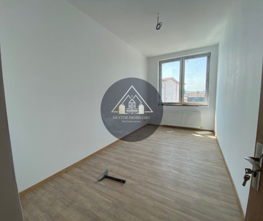 Apartament 3 camere nou, zona Ultra-Centrală la Etajul 2 - Poză 6