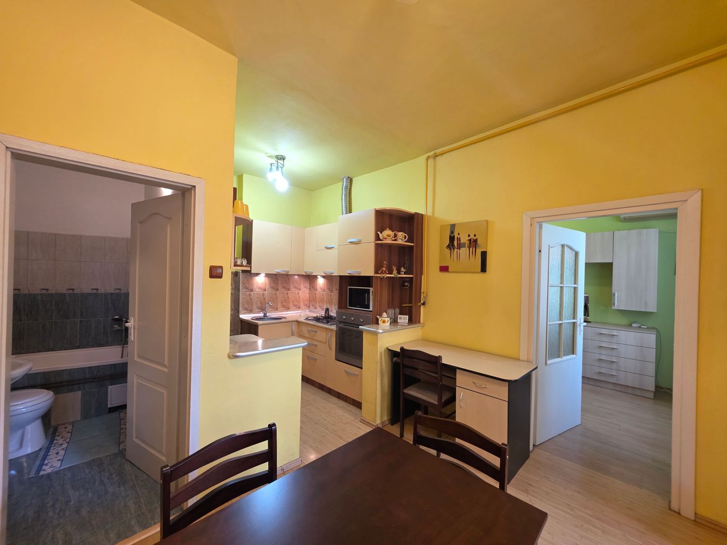 De închiriat apartament cu 2 camere în centru, pe Tudor Vladimirescu - Poză 3