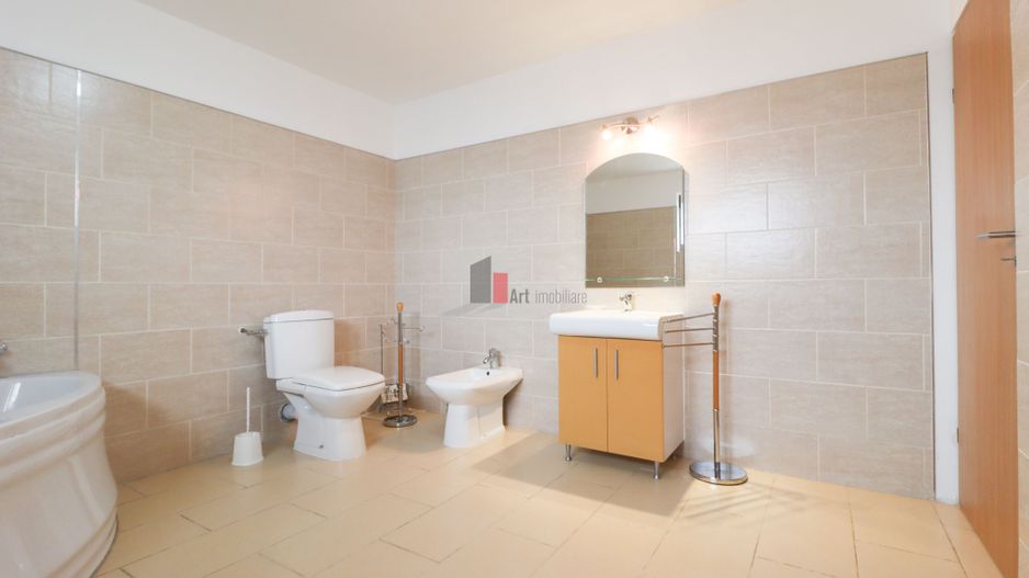 Vila "SEPHARA", teren 700 mp,  292 mp suprafata totala, NEGOCIABIL - Poză 42