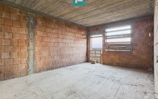 Proprietate impresionantă între Curtici și Macea - Poză 13