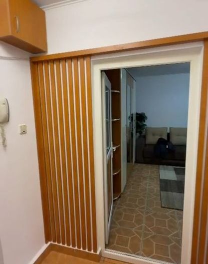 Garsonieră spațioasă 45 mp, etaj intermediar, mobilată, Basarabia - Poză 8