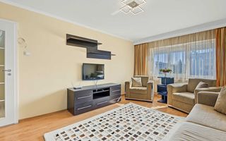 Central-Eremia, ap. 3 camere, 2 băi + boxă,proaspăt zugrăvit, et.2 - Poză 2