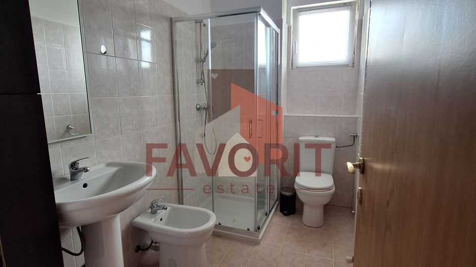 Bloc nou. Etaj intermediar. Pozitie excelenta - Poză 6