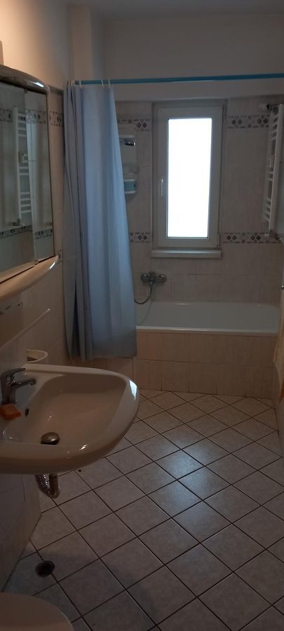 Închiriez apartament 2 camere, Unirii, mobilat, utilat, metrou 5min - Poză 6