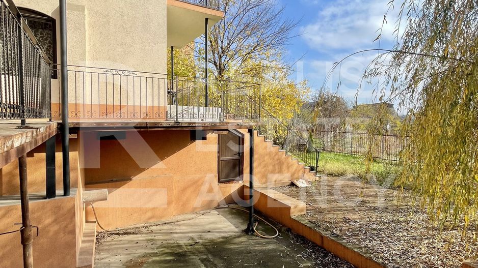 De vânzare – Clădire impresionantă, 11 camere, 9 dormitoare, Păcurari - Poză 8