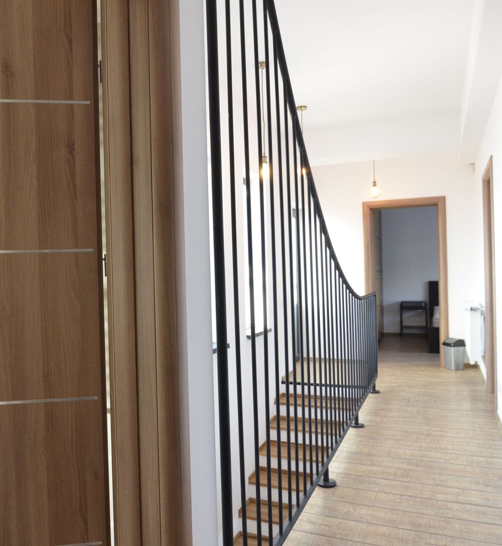 Inchiriem vila spatioasa singur in curte zona Tunari - Poză 28