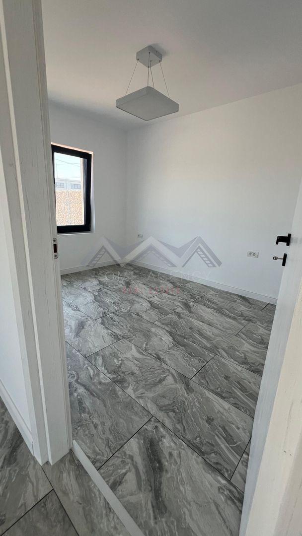 Spațiu comercial/de birouri Otopeni - Poză 4