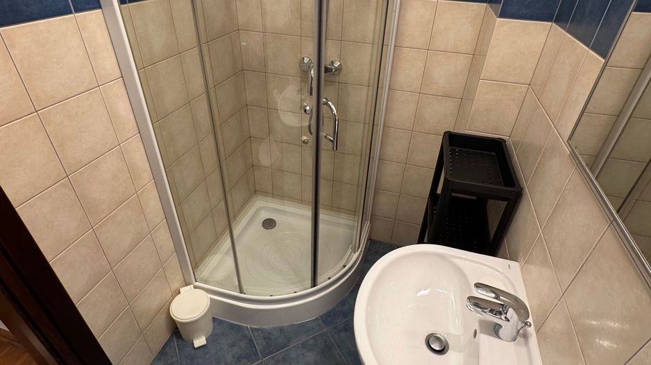 Apartament 4 camere Otopeni 23 august , costuri mici - Poză 9