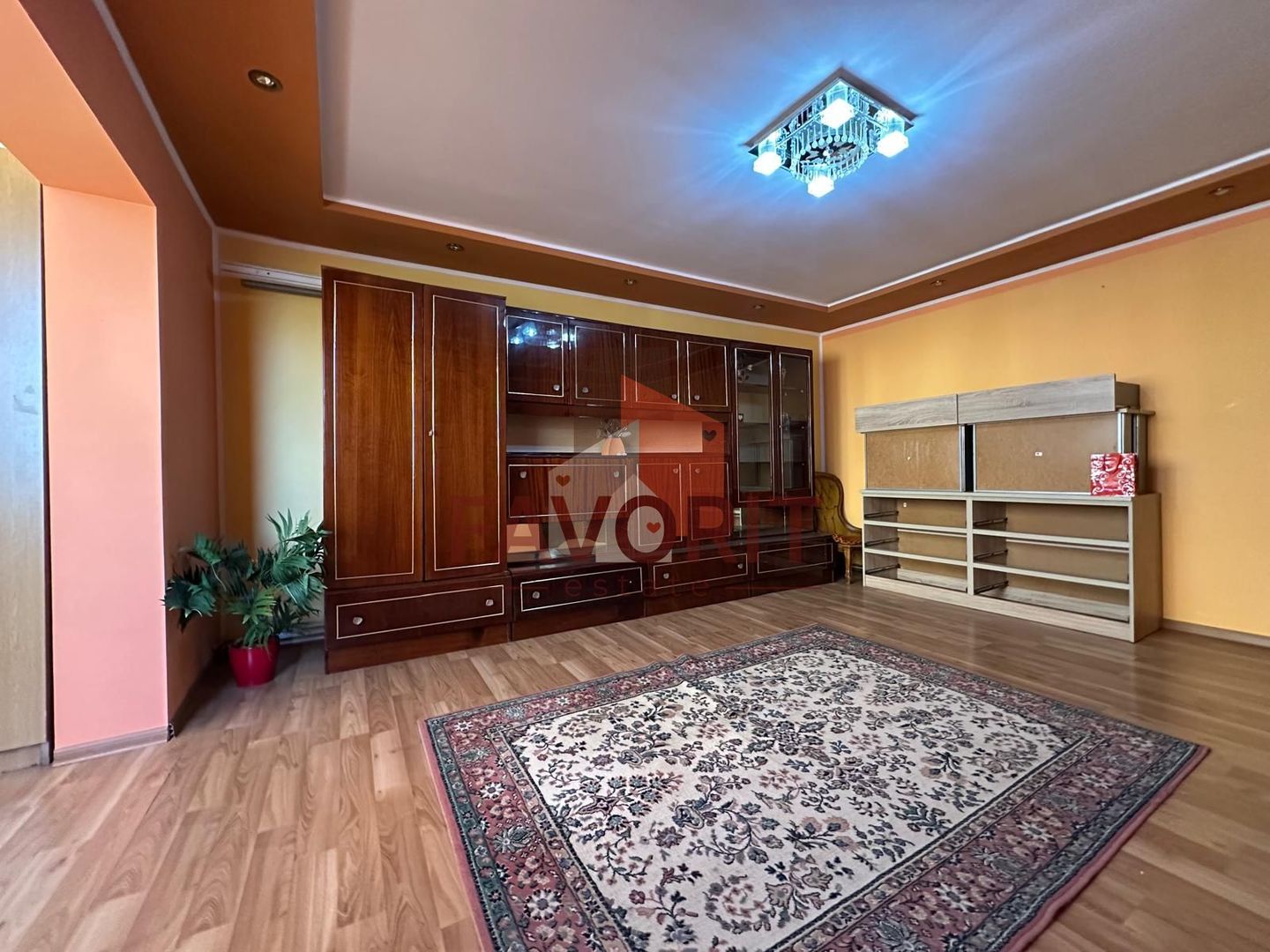 3 camere | etaj 2 | centrala proprie | zona excelenta | - Poză 2
