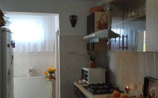 🏡 Apartament decomandat cu 2 camere, complet mobilat și utilat – Micro 18 - Poză 3