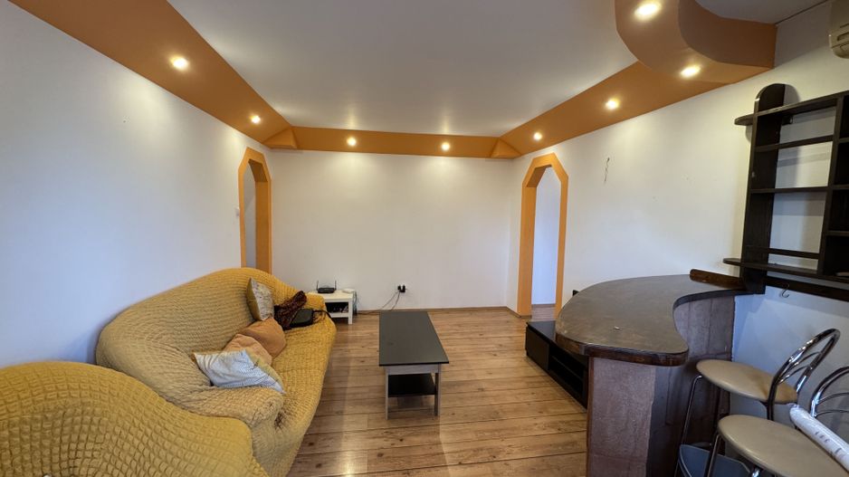 Apartament cu 3 camere in Astra, str Barbu Lautaru - Poză 2