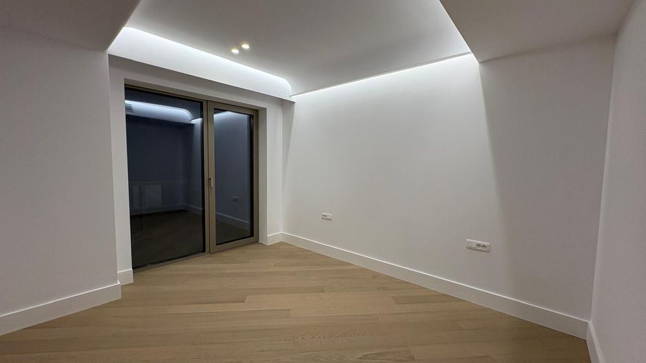 Apartament 2 camere cu parcare subterana - Poză 2