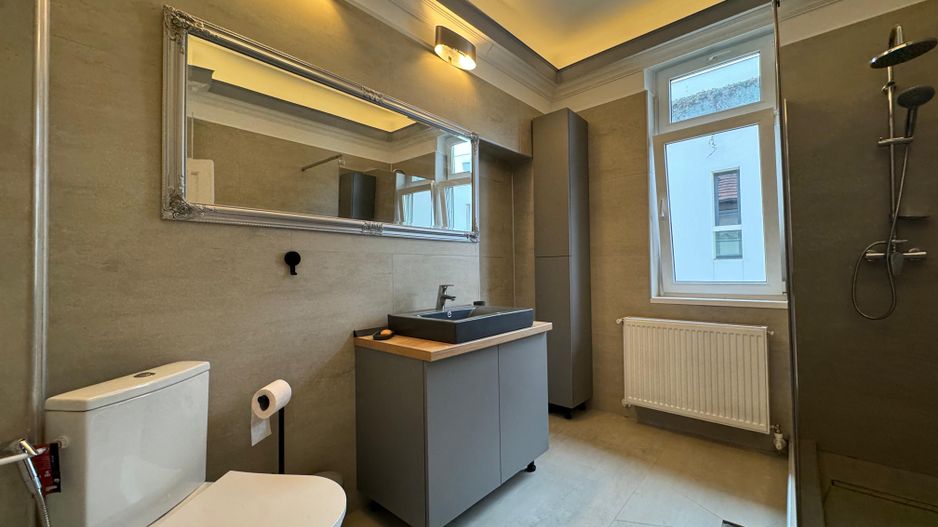 Etaj intreg, 5 camere in VILA INTERBELICA 180 mp, renovat - Poză 15
