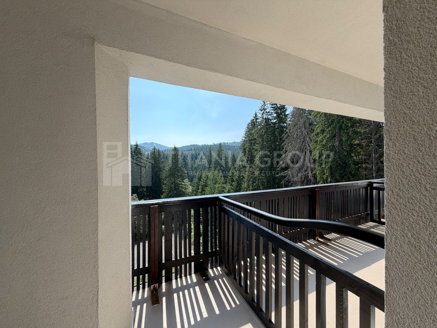 Hotel 4 stele, complet echipat, 85 camere, teren 5000 mp - Predeal - Poză 21