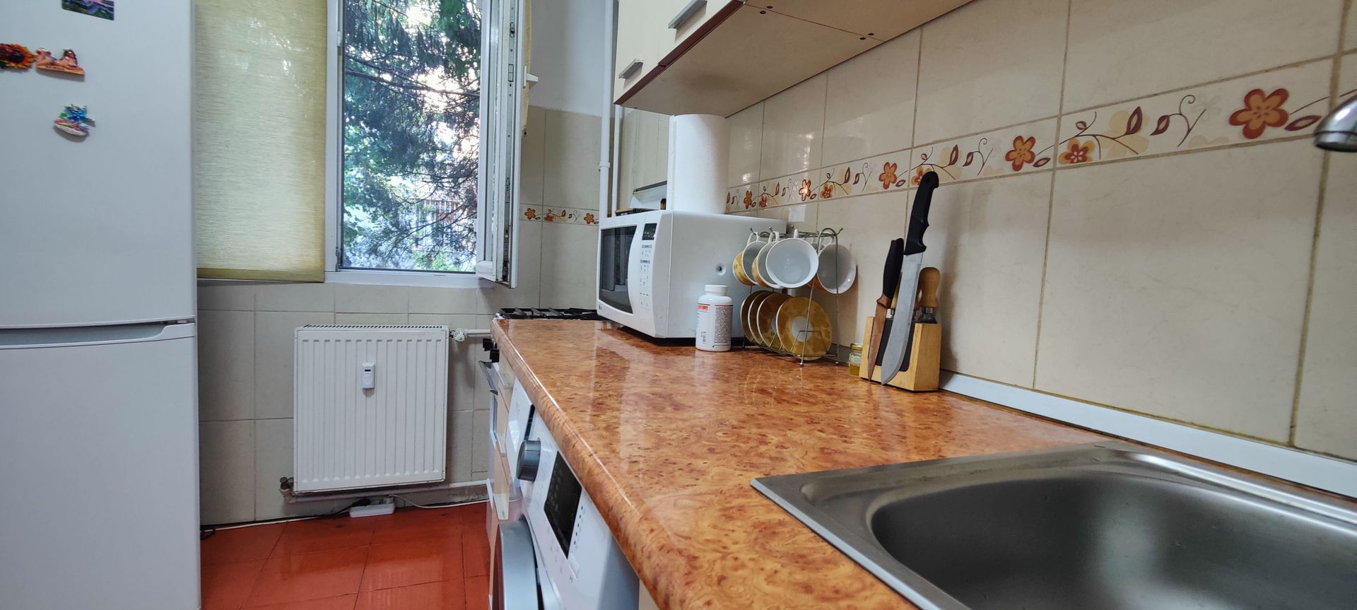 Apartament 3 camere de vânzare Drumul Taberei - Poză 8