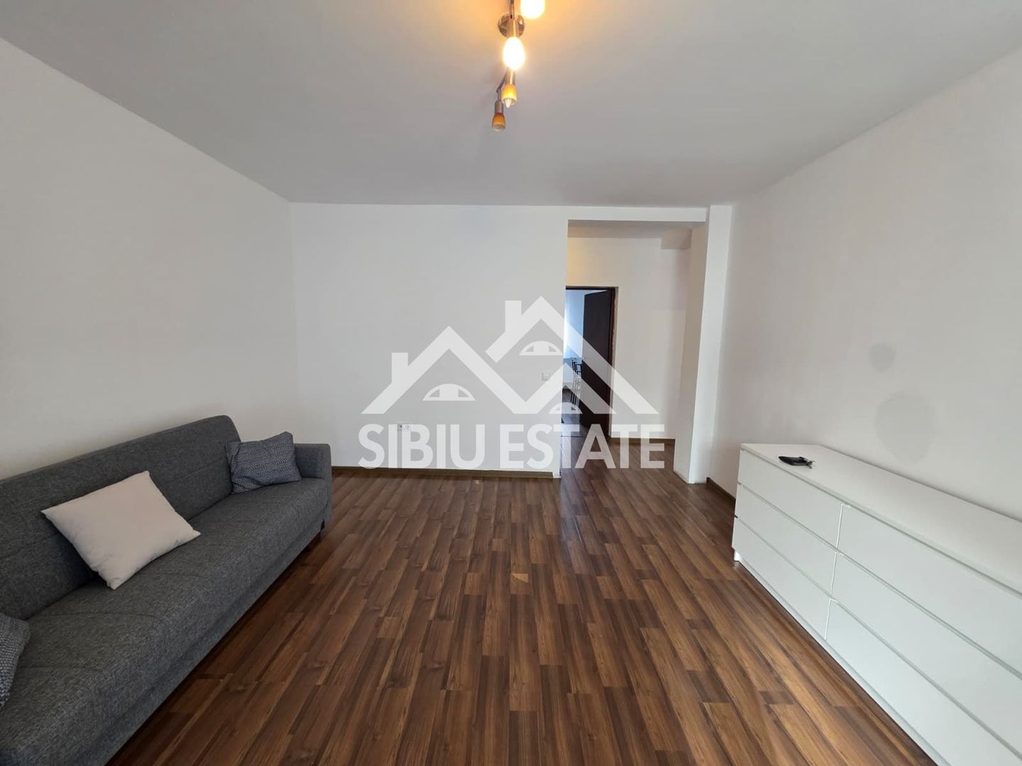 Apartament 3 camere de inchiriat, Selimbar - Poză 12