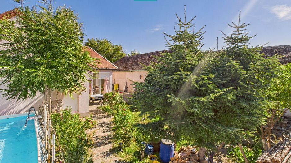 Casă cu piscină și teren generos, Sântana - Poză 25