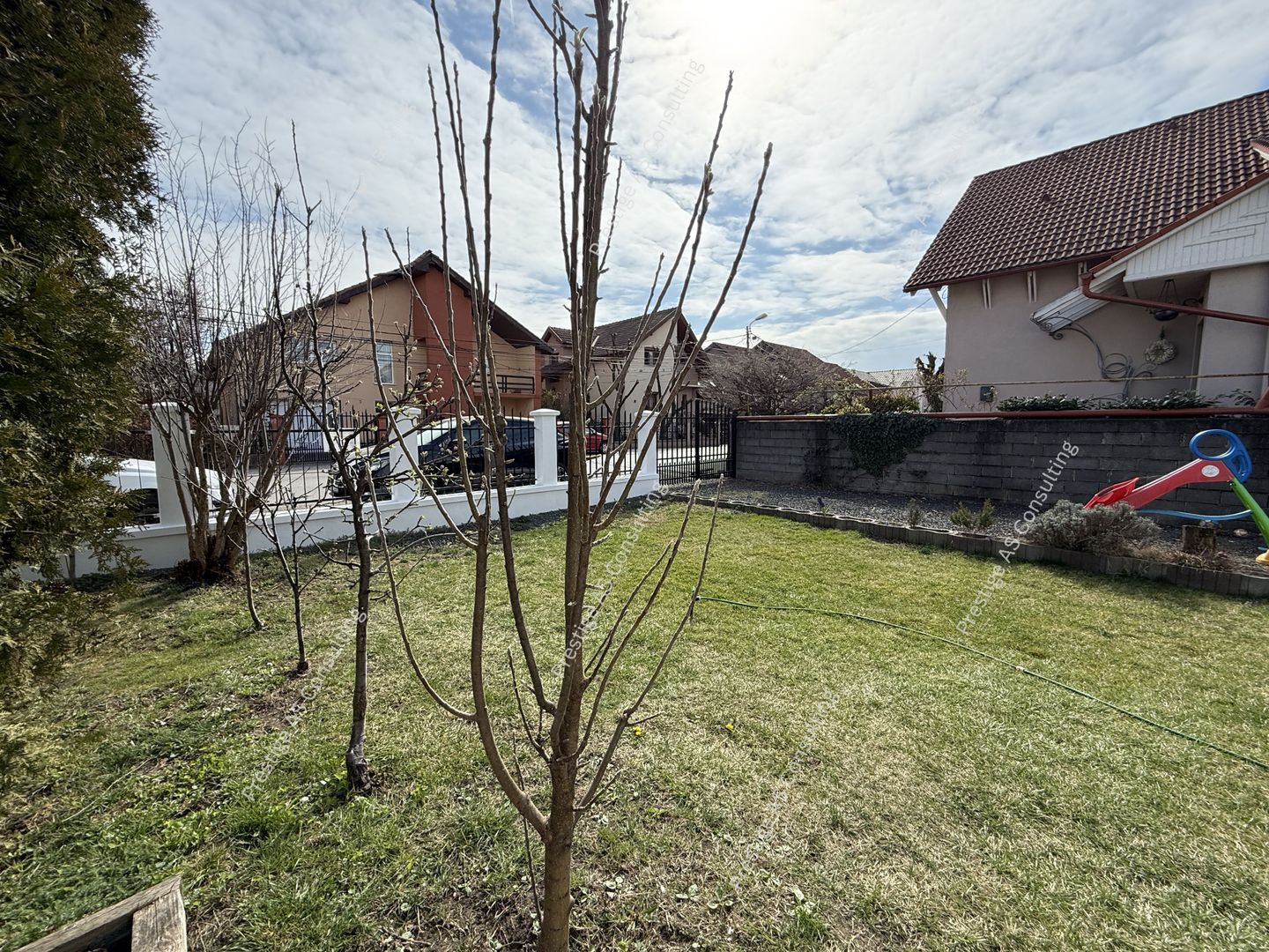 Vila individuala renovata complet | 6 camere | 500 mp teren | Str Jean Monnet - Poză 29