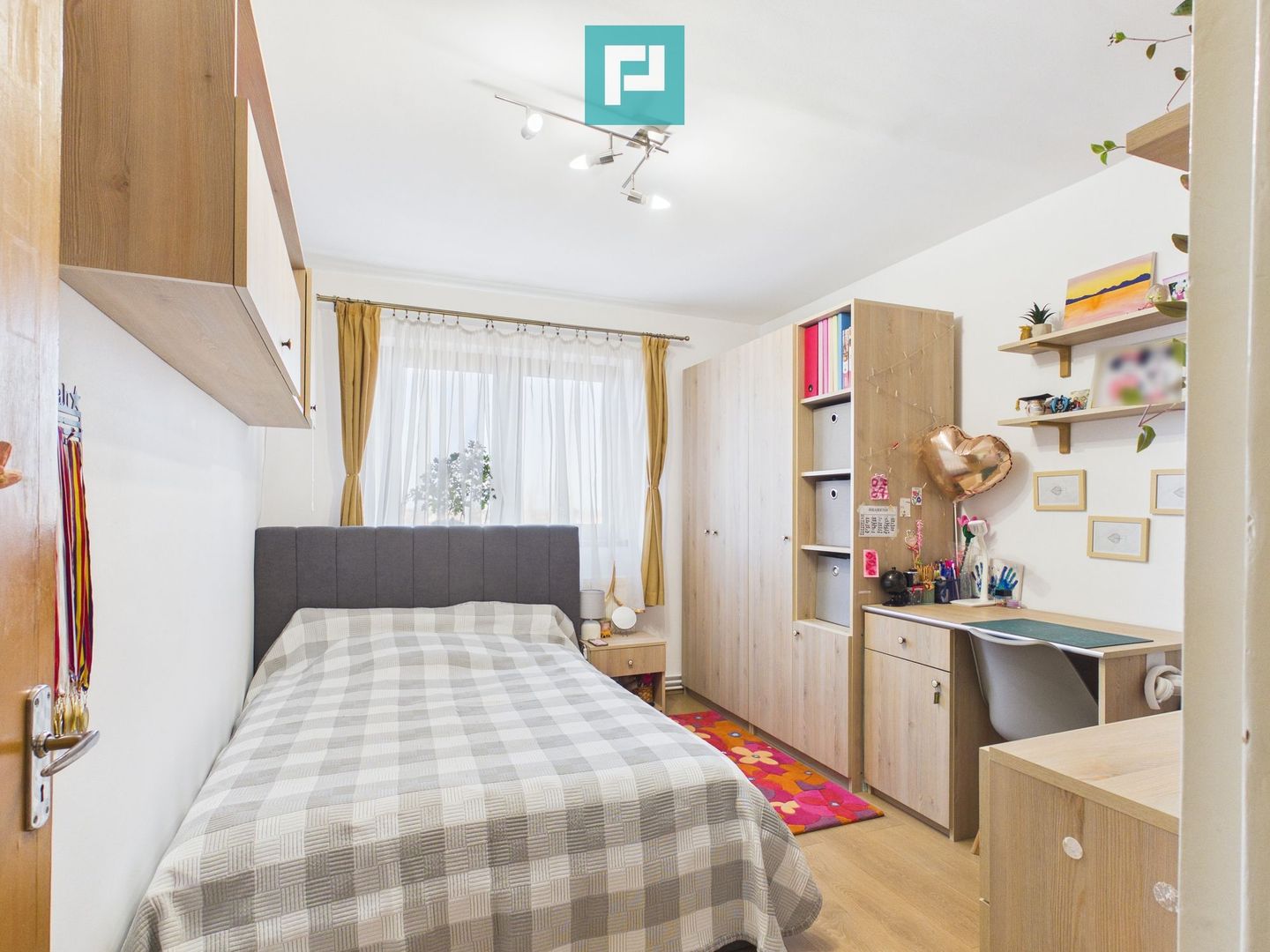 Apartament  5 camere si Garaj în Vlaicu - Poză 7