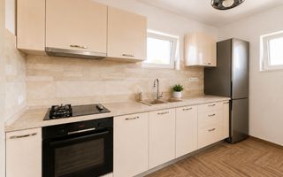 Casa tip duplex cu 4 camere de inchiriat in zona Europa - Poză 6