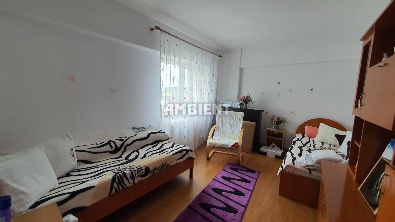 Apartament 3 camere, etaj 7, decomandat, zona TRAIAN - BCR; - Poză 3
