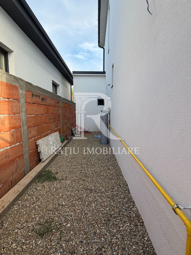Casa cu 4 dormitoare | Jacuzzi | Sauna | Sanmartin | Oradea - Poză 5