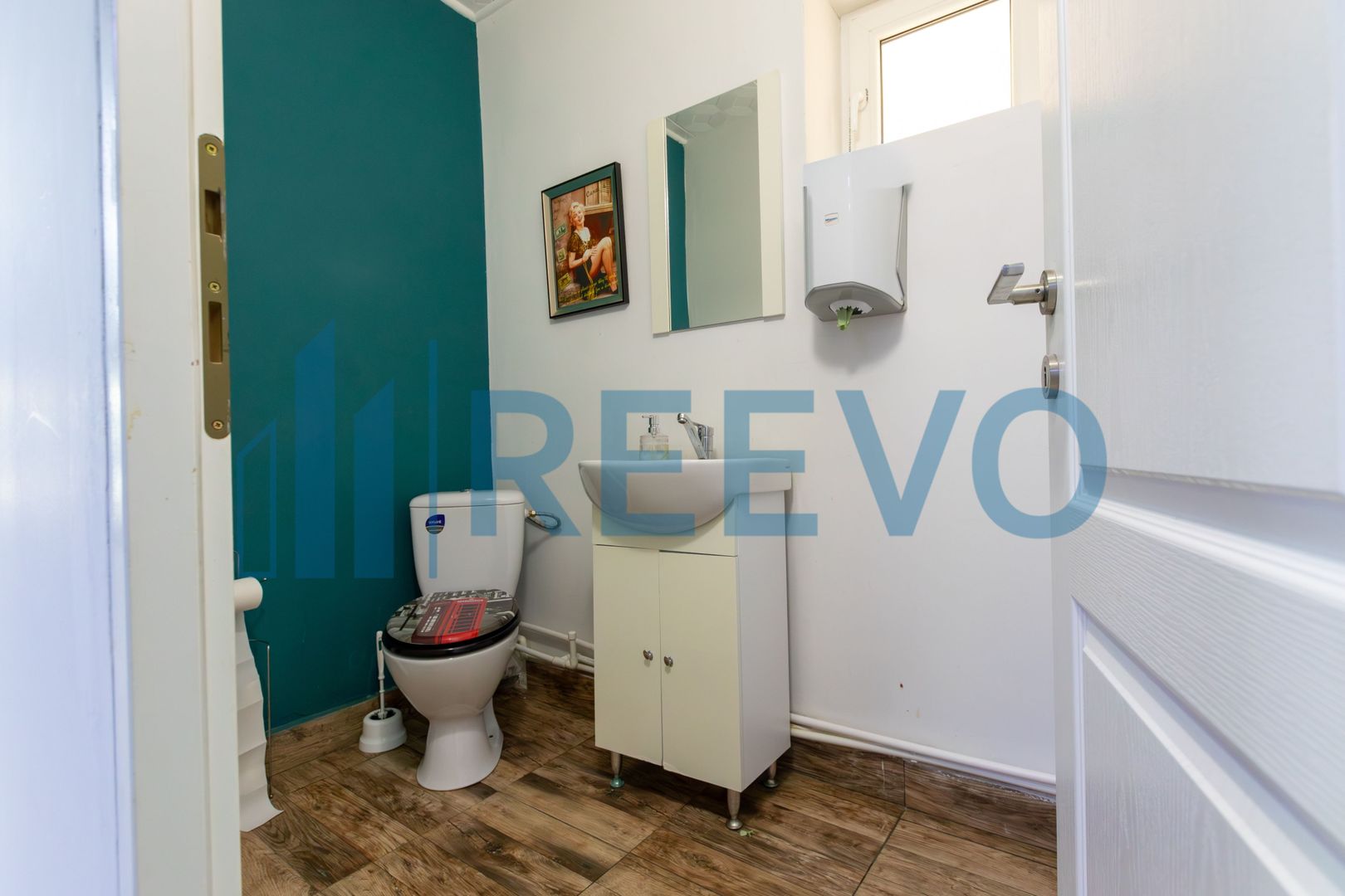 Clădire și teren de investiție, central Roman - Poză 9