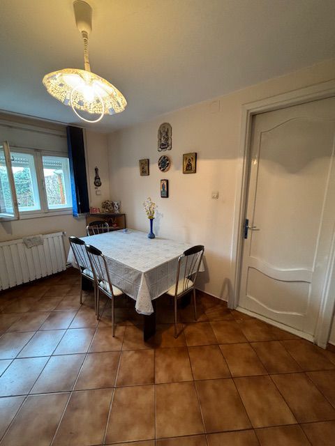Casa individuala cu teren generos - Poză 8