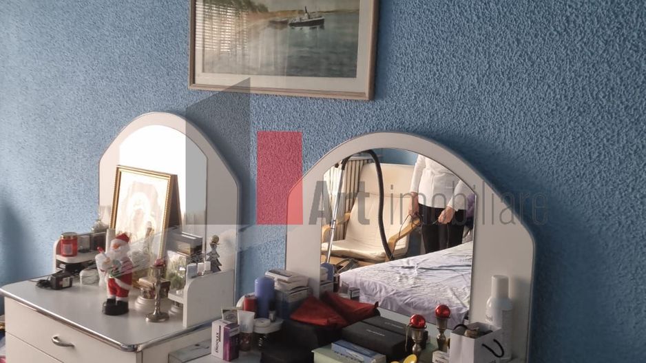 APARTAMENT 3 CAMERE -PIATA ROMANA - Poză 8