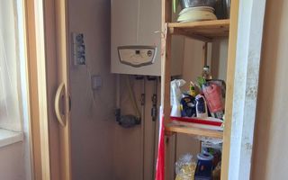 Apartament decomandat 3 camere - zona Torontalului - Poză 9
