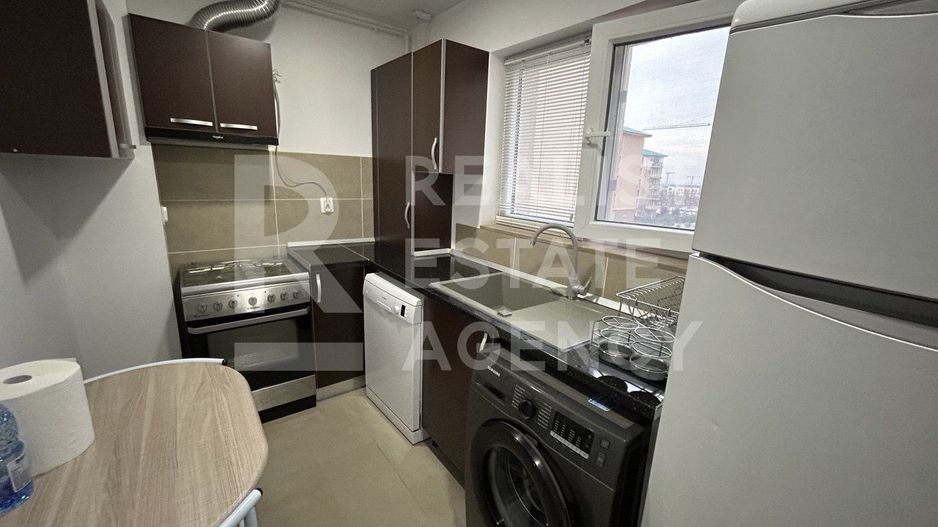Apartament cu 2 camere, Cosmopolis, mobilat și utilat, loc de parcare - Poză 6