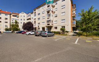 Apartament cu 3 camere în Alfa - Poză 14