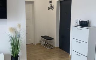 Apartament 2 camere, ultimul etaj, panoramă superbă,  balcon 10 mp - Poză 3