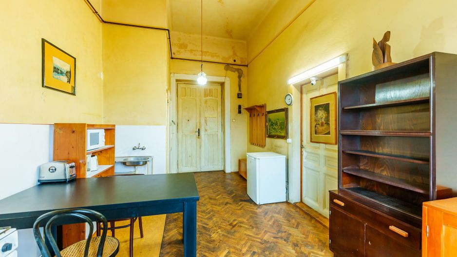 Apartament cu 2 camere Strada Episcopiei - Poză 1