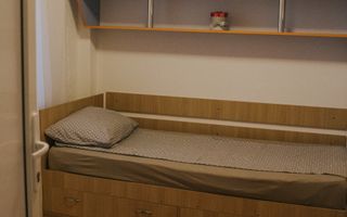 Apartament 3 camere, 70 m² – prima închiriere după renovare, zona Unir - Poză 3