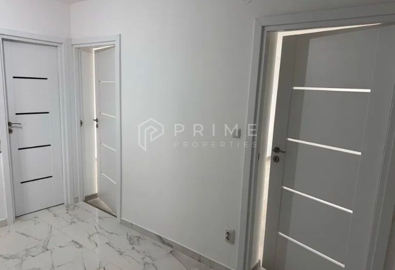 Apartament 2 camere, complet renovat – zonă centrală - Poză 2