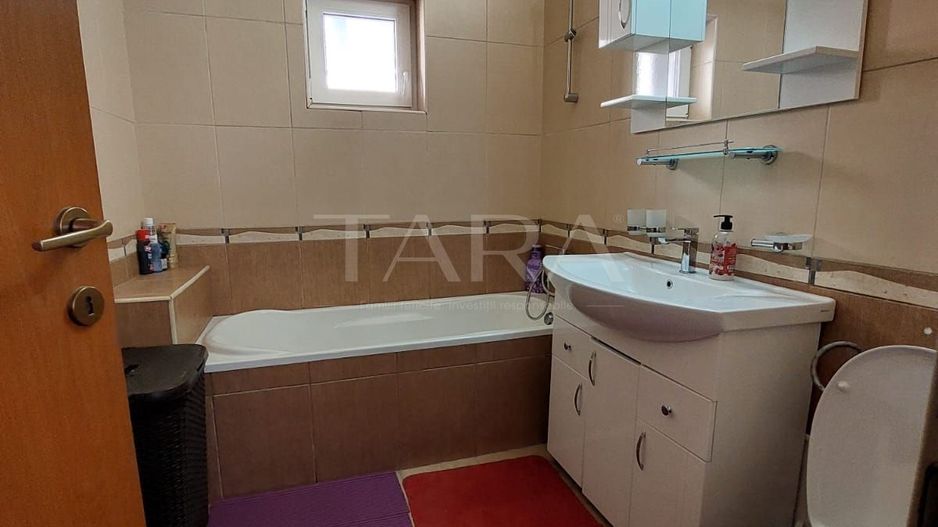 Apartament spațios cu 3 camere în zona Borhanci - Poză 8